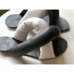 Rasteira Máxima Pillow Cruzada Preto e Branco - Imagem 3