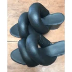 Tamanco Máxima Pillow Preto Salto Bloco - Imagem 2